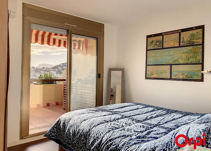 Splendide 2 Pieces Climatise Avec Piscine Et Garage Prive - Fr-1-647-6